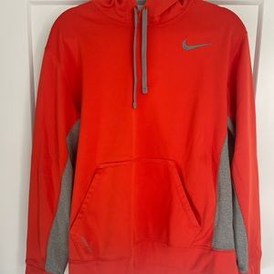 Nike Therma Fit • Men Size M • Orange